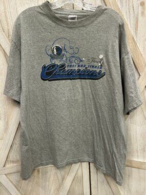 Dallas Mavericks NBA Finals Champions Tee Men’s XL Gray Graphic Basketball Shirt